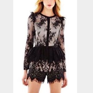 Pearl by marchesa lace shorts size 4